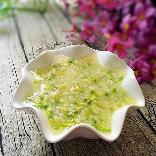 寒冷性荨麻疹的症状有哪些 寒冷性荨麻疹的症状有哪些