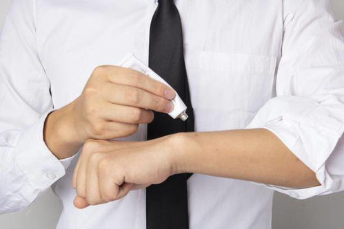 灰指甲比较容易在哪些人身上发生 灰指甲比较容易在哪些人身上发生